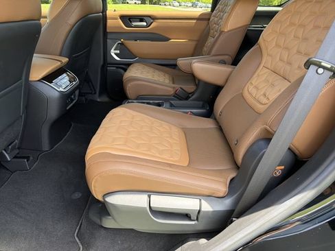 Certified 2025 Nissan Armada Platinum Reserve AWD/4WD image 25