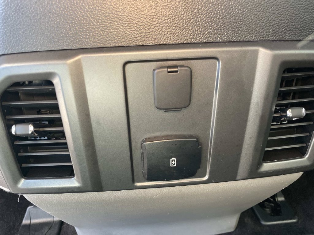 Used 2018 Ford F150 XLT w/ Equipment Group 302A Luxury AWD/4WD image 12