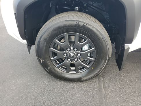 New 2026 Toyota 4Runner SR5 image 9