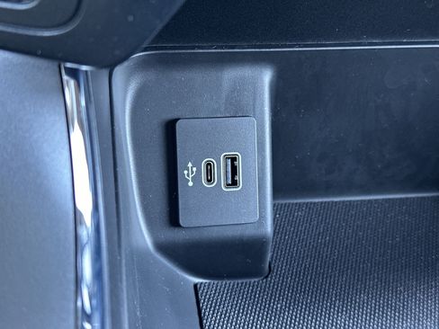 New 2025 Ford F150 XLT w/ Equipment Group 303A High image 18