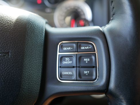 Used 2017 RAM 1500 Big Horn AWD/4WD image 29