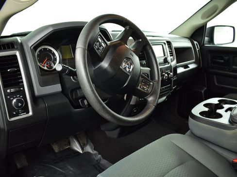 Used 2016 RAM 1500 Express AWD/4WD image 8