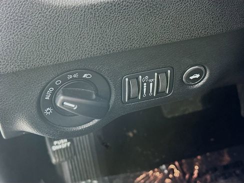 Certified 2023 Dodge Charger SXT image 15