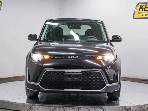 Used 2023 Kia Soul LX image 2