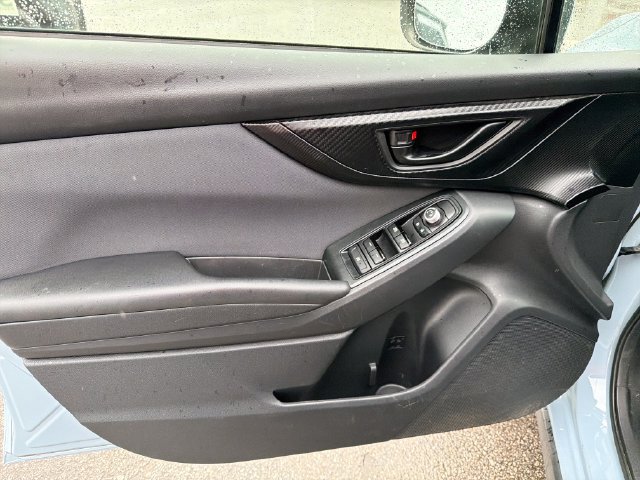 Used 2023 Subaru Crosstrek 2.0i Premium AWD/4WD image 16