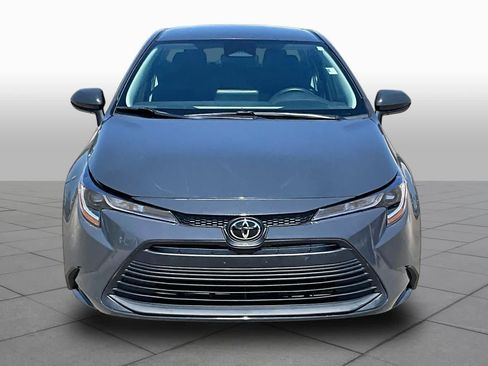 Used 2024 Toyota Corolla LE FWD image 4