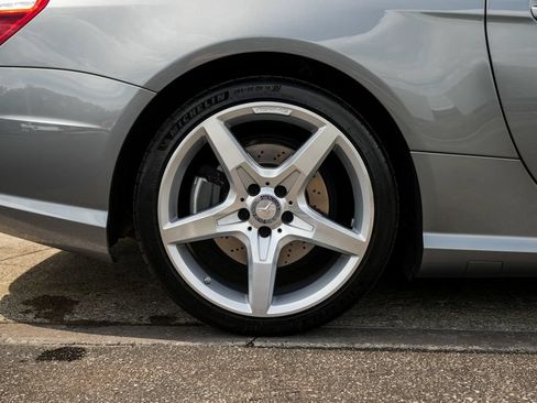Used 2013 Mercedes-Benz SL 550 image 34