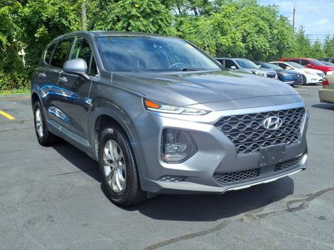 Used 2019 Hyundai Santa Fe SE AWD/4WD image 3