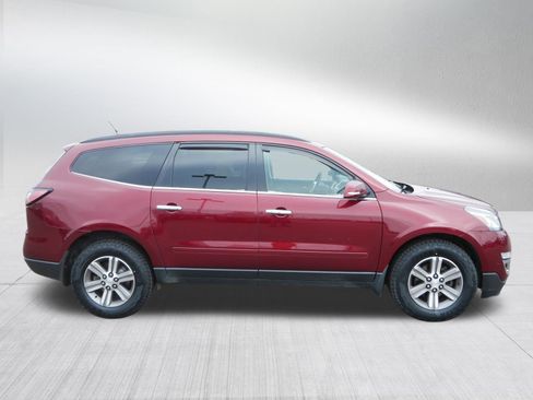 Used 2015 Chevrolet Traverse LT image 8