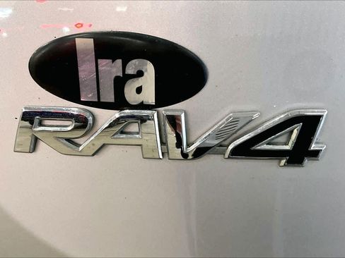 Used 2015 Toyota RAV4 XLE image 31