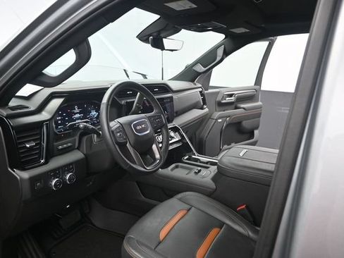 Used 2024 GMC Sierra 2500 AT4 w/ AT4 Premium Plus Package AWD/4WD image 6