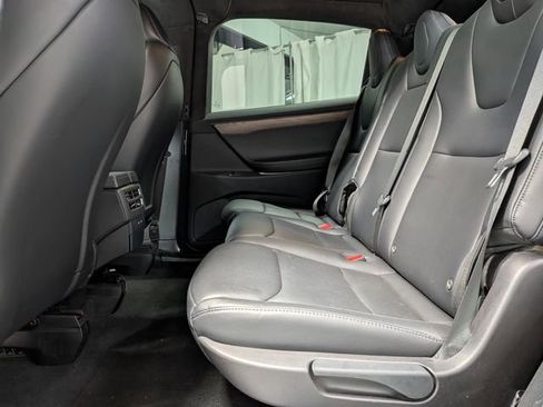 Used 2020 Tesla Model X Long Range image 10