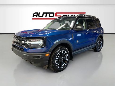 Used 2024 Ford Bronco Sport Outer Banks w/ Tech Package AWD/4WD image 3