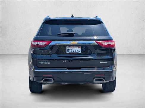 Used 2021 Chevrolet Traverse Premier w/ LPO, Cargo Package FWD image 5