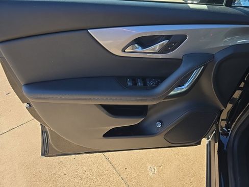 Used 2023 Chevrolet Blazer LT image 11