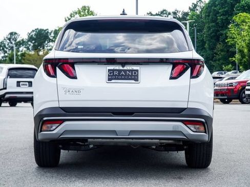 Used 2025 Hyundai Tucson SEL FWD image 11