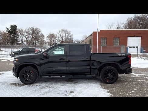 Certified 2022 Chevrolet Silverado 1500 RST w/ Redline Edition image 3