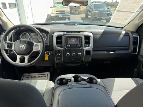 Used 2024 RAM 1500 Classic SLT AWD/4WD image 27