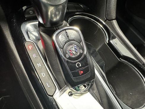 Used 2020 Buick Encore GX Select image 30