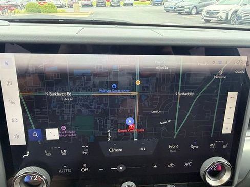 Used 2024 Lexus GX 550 w/ Accessory Package (2T) AWD/4WD image 23