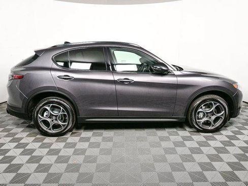 New 2025 Alfa Romeo Stelvio Sprint w/ Convenience Package AWD/4WD image 24
