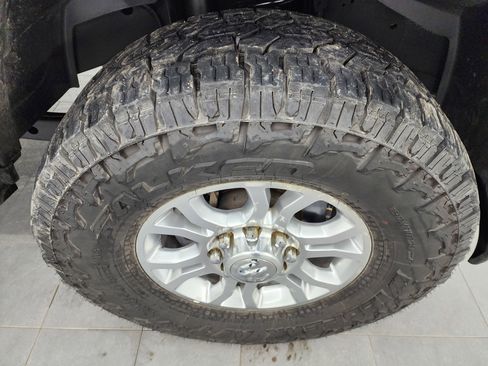 Used 2019 RAM 2500 Big Horn image 3