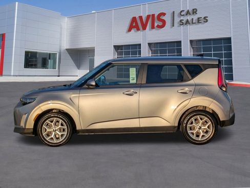 Used 2024 Kia Soul LX w/ Option Group 015 image 11