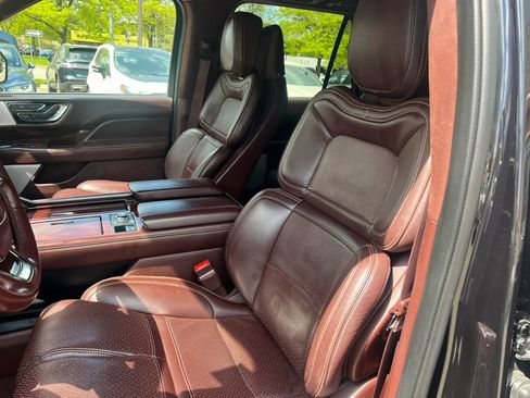 Used 2019 Lincoln Navigator Black Label AWD/4WD image 39