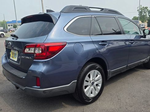 Used 2016 Subaru Outback 2.5i Premium AWD/4WD image 5