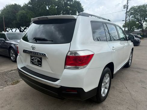 Used 2013 Toyota Highlander SE image 7