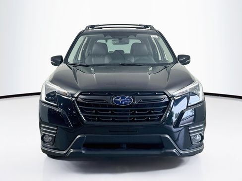 Used 2023 Subaru Forester Limited AWD/4WD image 2