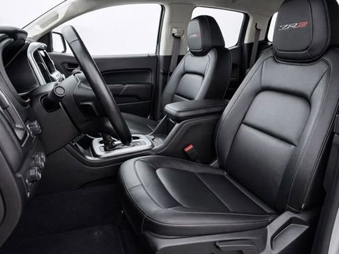 Used 2021 Chevrolet Colorado ZR2 w/ ZR2 Dusk Special Edition image 14