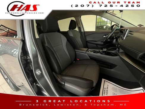 Used 2023 Nissan Rogue SV AWD/4WD image 11
