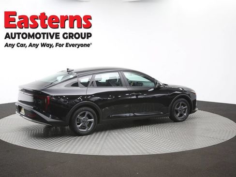 Used 2025 Kia K4 FWD image 41