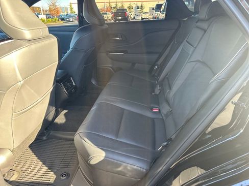 Used 2025 Toyota Crown Signia XLE image 14