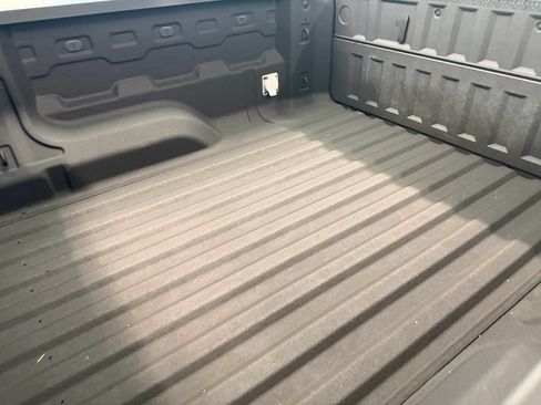 Certified 2023 GMC Canyon AT4X AWD/4WD image 10