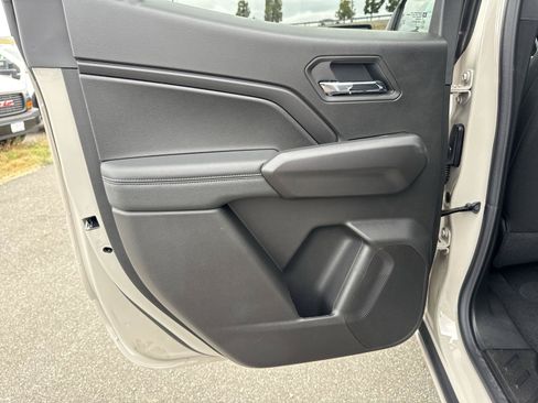New 2026 GMC Canyon Elevation w/ LPO, Black Badging Package RWD image 22