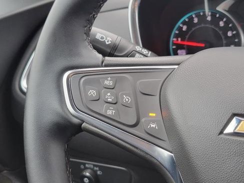 Used 2024 Chevrolet Equinox LT w/ LPO, Floor Liner Package FWD image 13