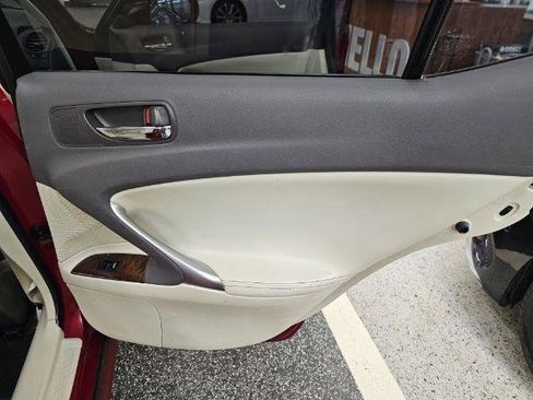 Used 2012 Lexus IS 250 AWD w/ Premium Pkg Value Edition image 32