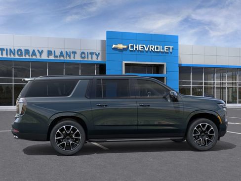 New 2026 Chevrolet Suburban RST w/ Comfort Package RWD image 5