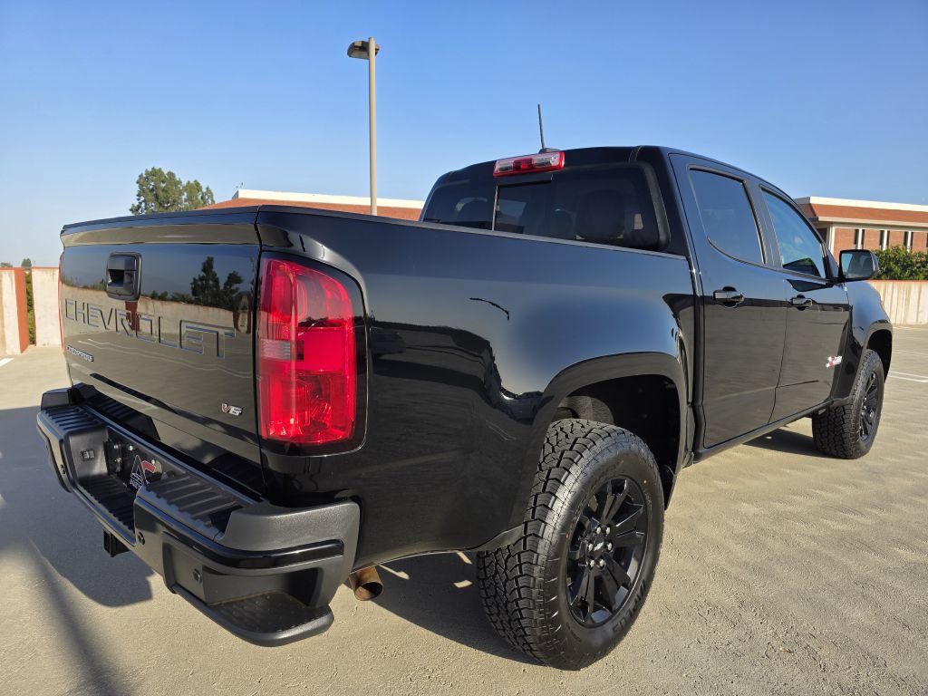 Used 2022 Chevrolet Colorado Z71 w/ Z71 Midnight Edition AWD/4WD image 10