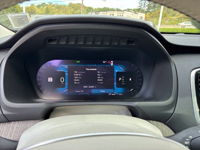 Used 2023 Volvo XC90 B6 Plus w/ Protection Package Premier AWD/4WD image 17