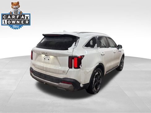 Used 2025 Kia Sorento EX w/ EX Panoramic Sunroof Package image 5