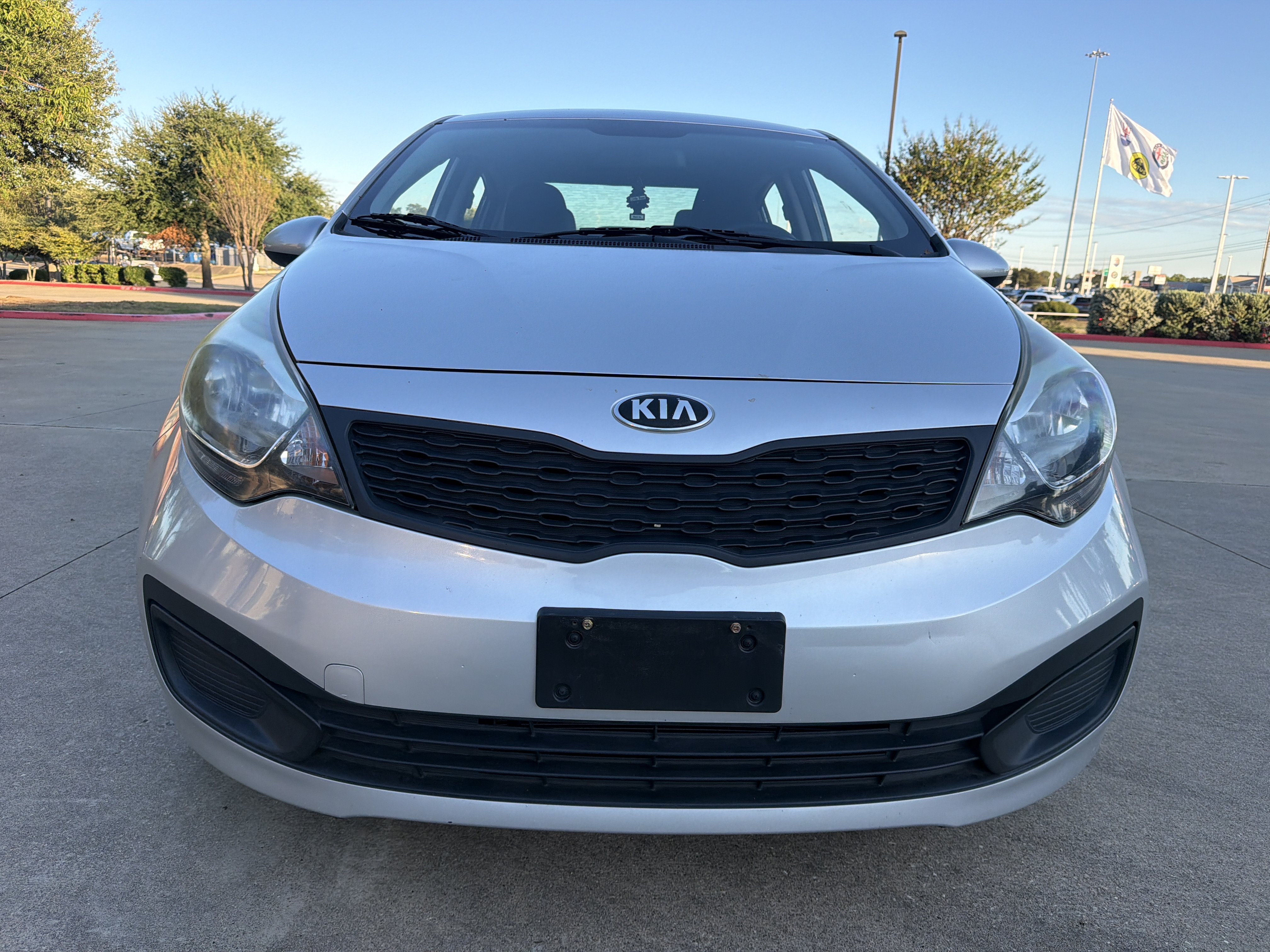 Used 2015 Kia Rio LX w/ Power Package FWD image 2
