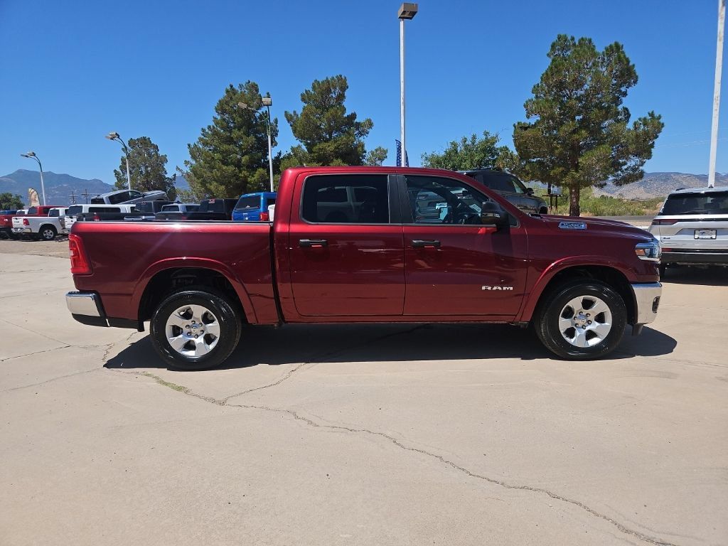 Used 2025 RAM 1500 Big Horn AWD/4WD image 4