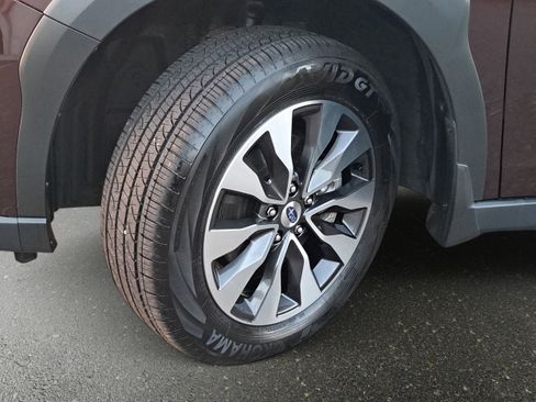 Used 2025 Subaru Outback Touring AWD/4WD image 32