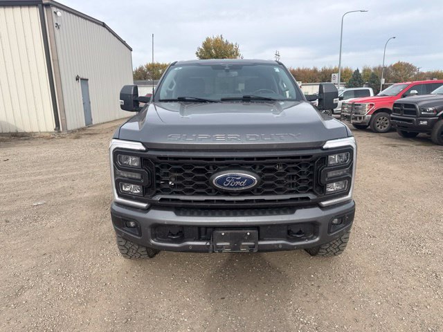 Used 2023 Ford F350 Lariat w/ Lariat Ultimate Package AWD/4WD image 5