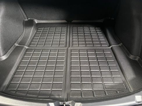 Used 2023 Tesla Model 3 Performance image 28