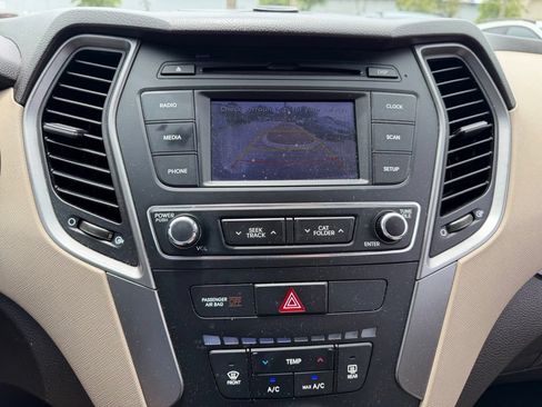 Used 2017 Hyundai Santa Fe Sport FWD image 29