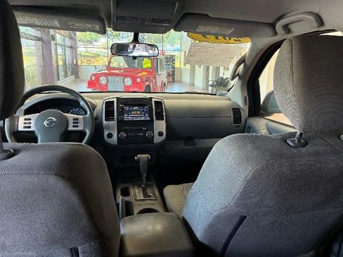 Used 2019 Nissan Frontier SV image 22